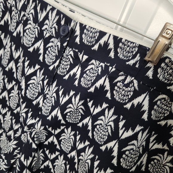 NWT Crown & Ivy Pineapple Shorts  Plus Size 20W - Picture 2 of 6